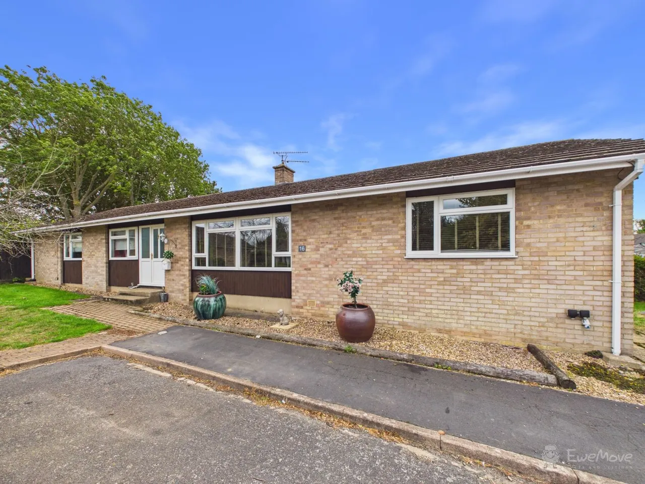 4 bed house for sale, Holland Park, Cheveley, CB8