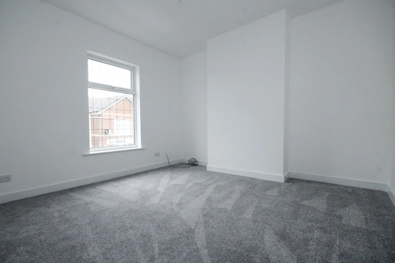 Mercer Street, Newton-Le-Willows, WA12, photo 8