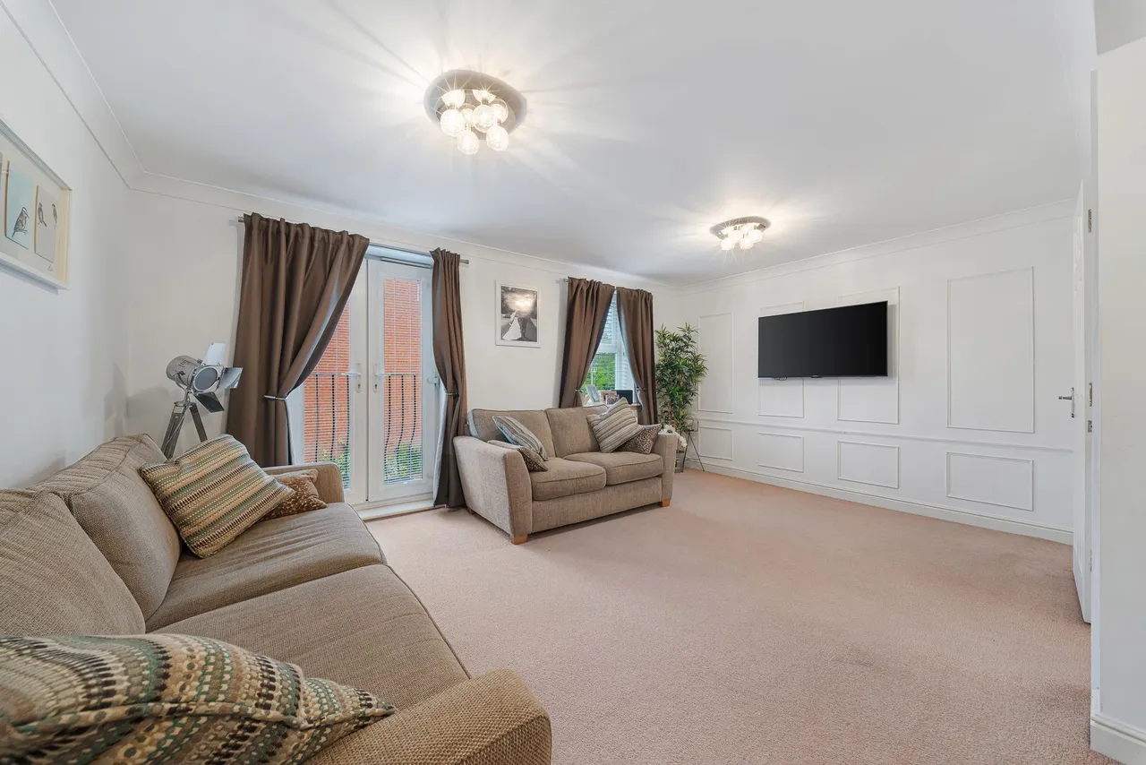Lingwell Park, Widnes, Widnes, WA8 9YP, photo 2