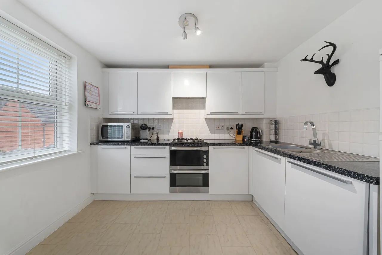 Lingwell Park, Widnes, Widnes, WA8 9YP, photo 6