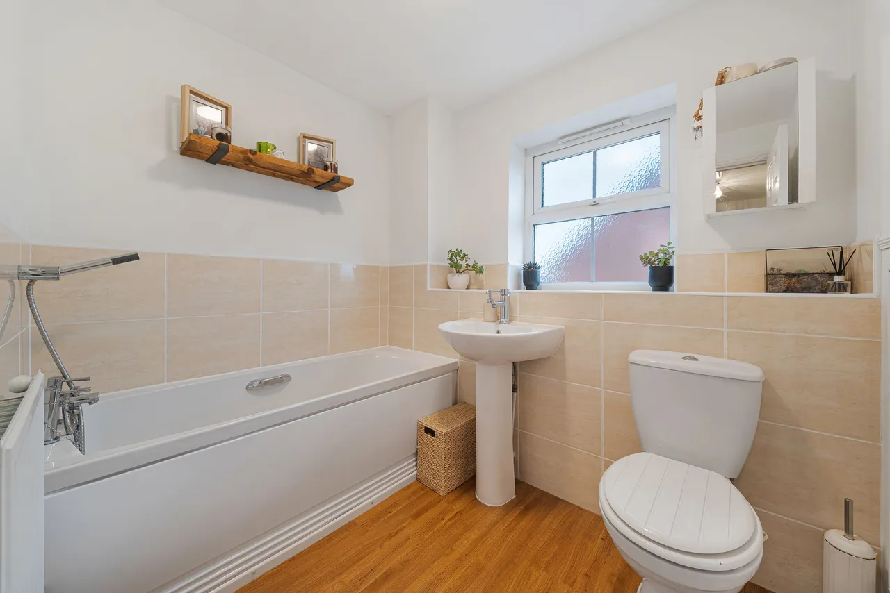 Lingwell Park, Widnes, Widnes, WA8 9YP, photo 17