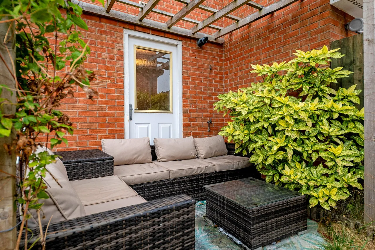 Lingwell Park, Widnes, Widnes, WA8 9YP, photo 21