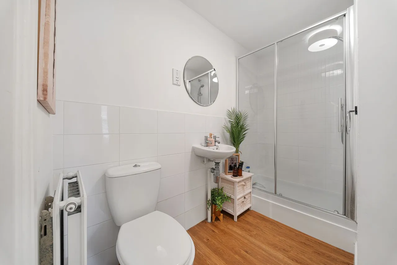 Lingwell Park, Widnes, Widnes, WA8 9YP, photo 11