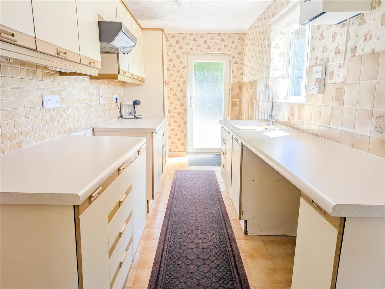 Hempstead gardens, Uckfield, TN22 1ED, photo 12