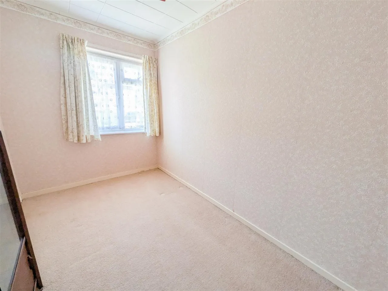 Hempstead gardens, Uckfield, TN22 1ED, photo 18