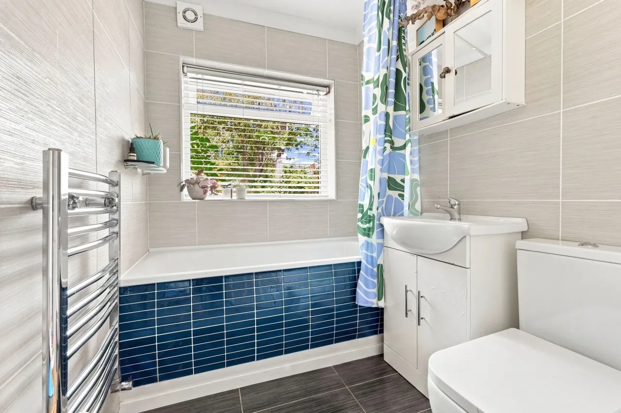 Grange Park Road, Leyton, E10, photo 8