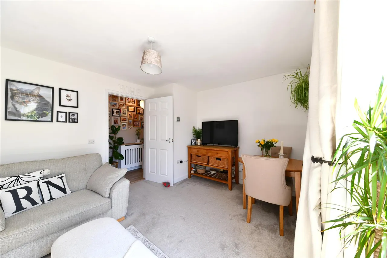Sharp Court, Stevenage, SG1 3UJ, photo 3