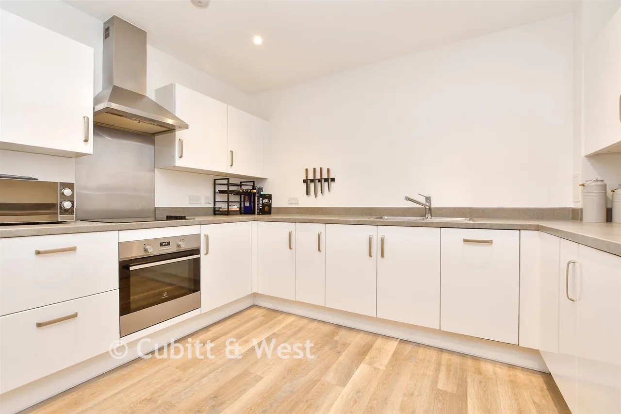 High Street, Sutton, SM1, photo 3