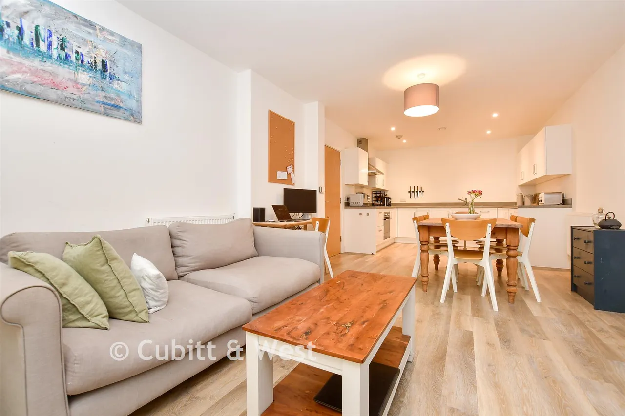 High Street, Sutton, SM1, photo 6