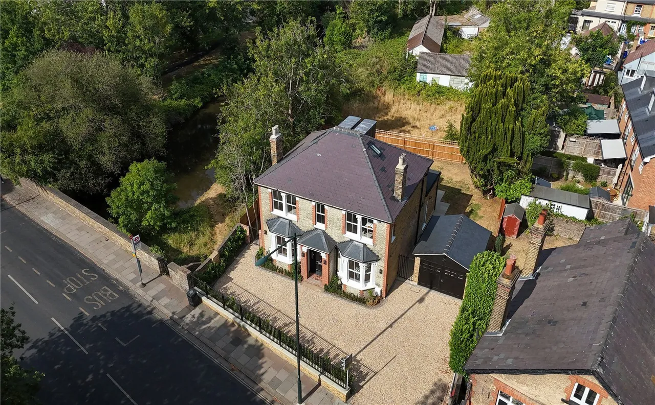 High Street, Hampton Hill, TW12, photo 40