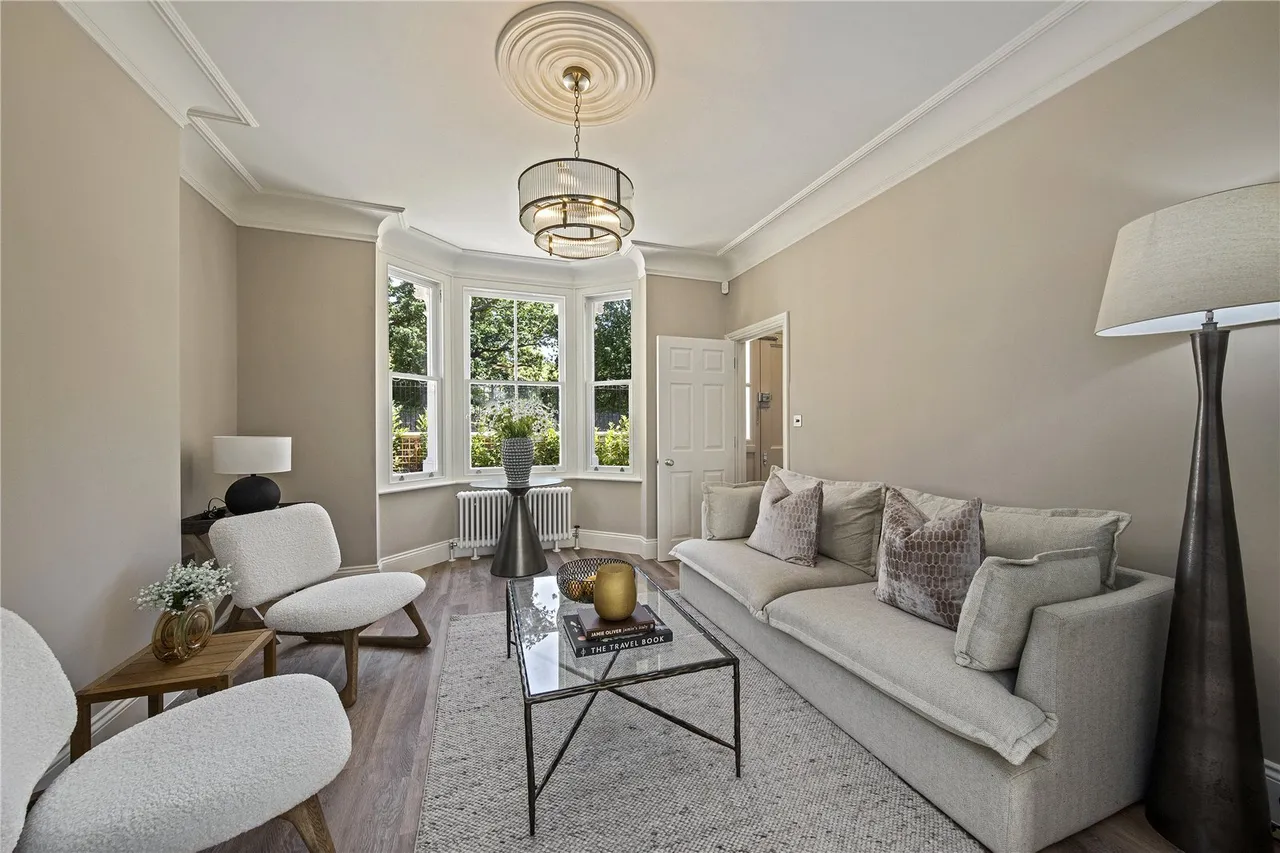 High Street, Hampton Hill, TW12, photo 5