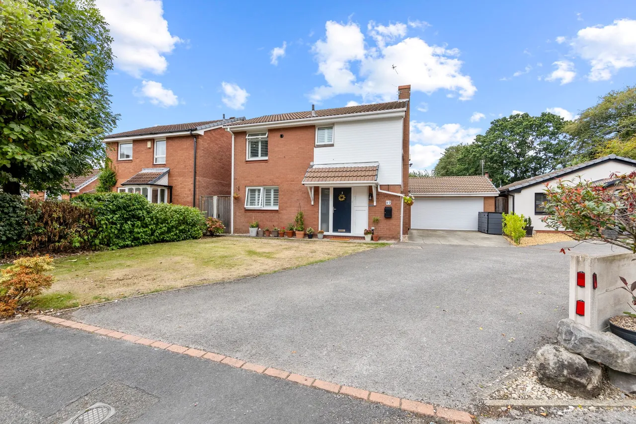 4 bed house for sale — Kilsyth Close, Fearnhead, Warrington, Warrington, WA2 0SQ