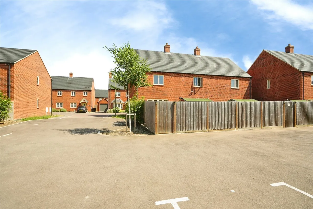 Beech Road, BICESTER, Oxfordshire, OX26, photo 18