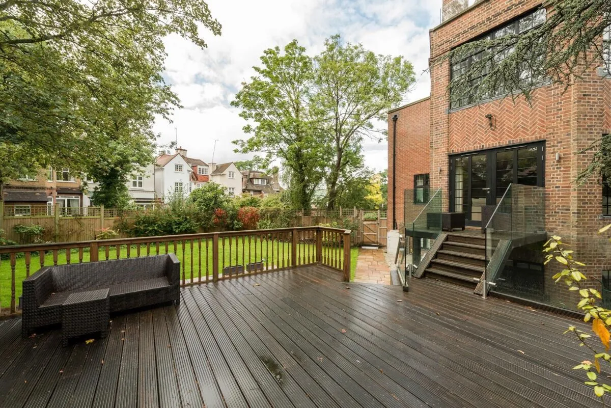 Wellgarth Road, London, NW11, photo 20