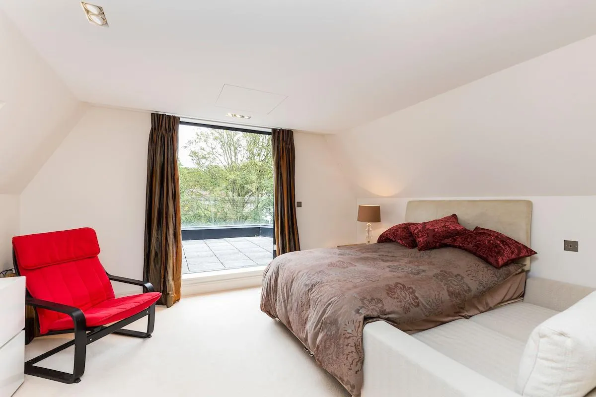 Wellgarth Road, London, NW11, photo 16