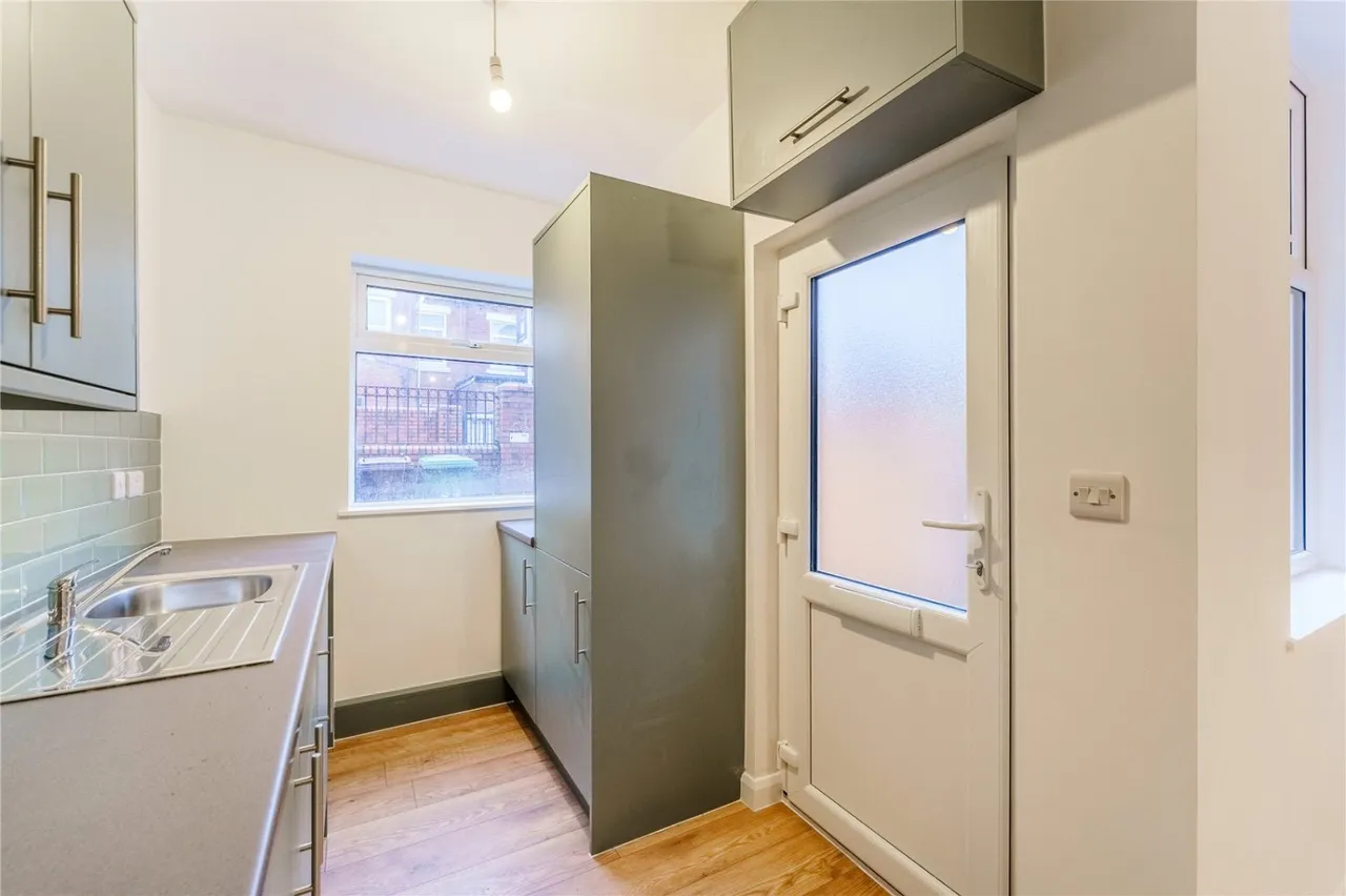 Field Crescent, South Elmsall, WF9, photo 20