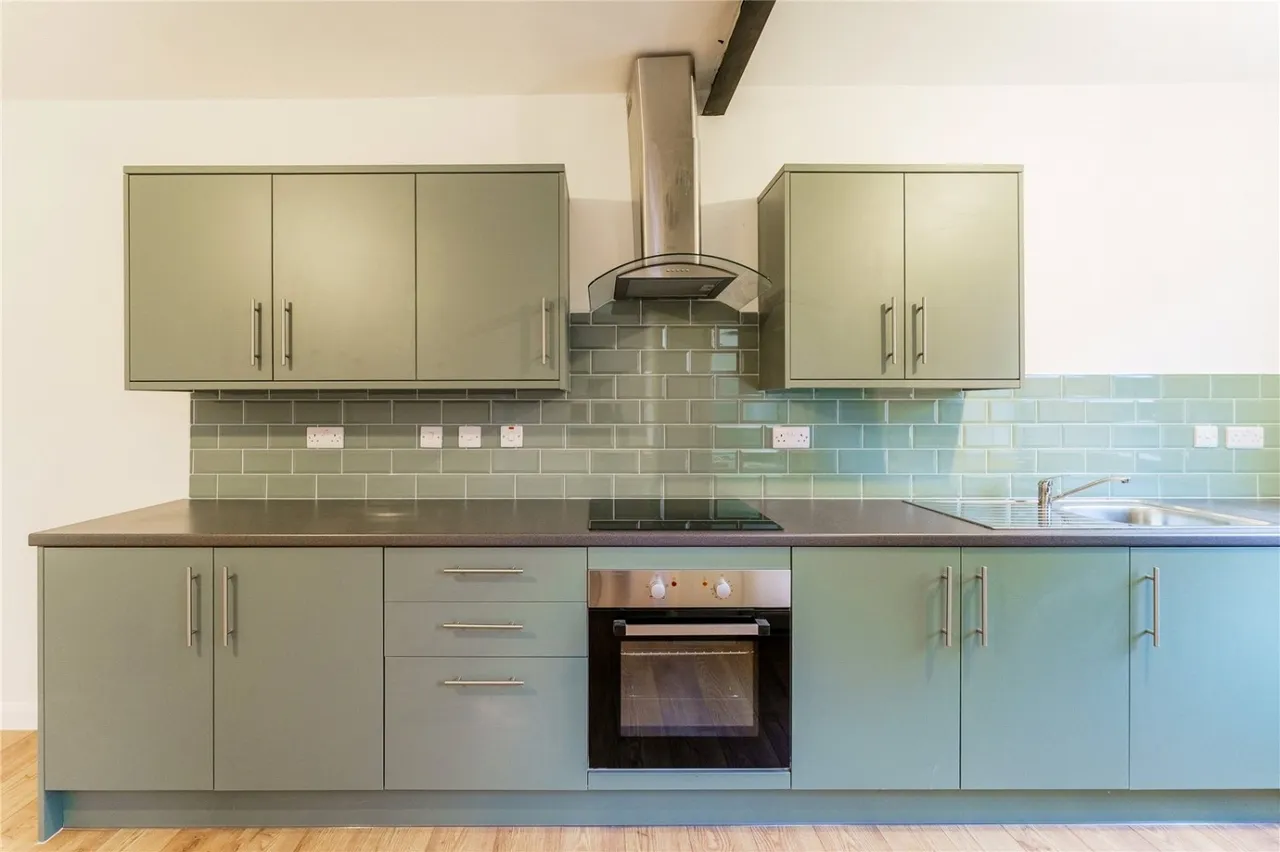 Field Crescent, South Elmsall, WF9, photo 5