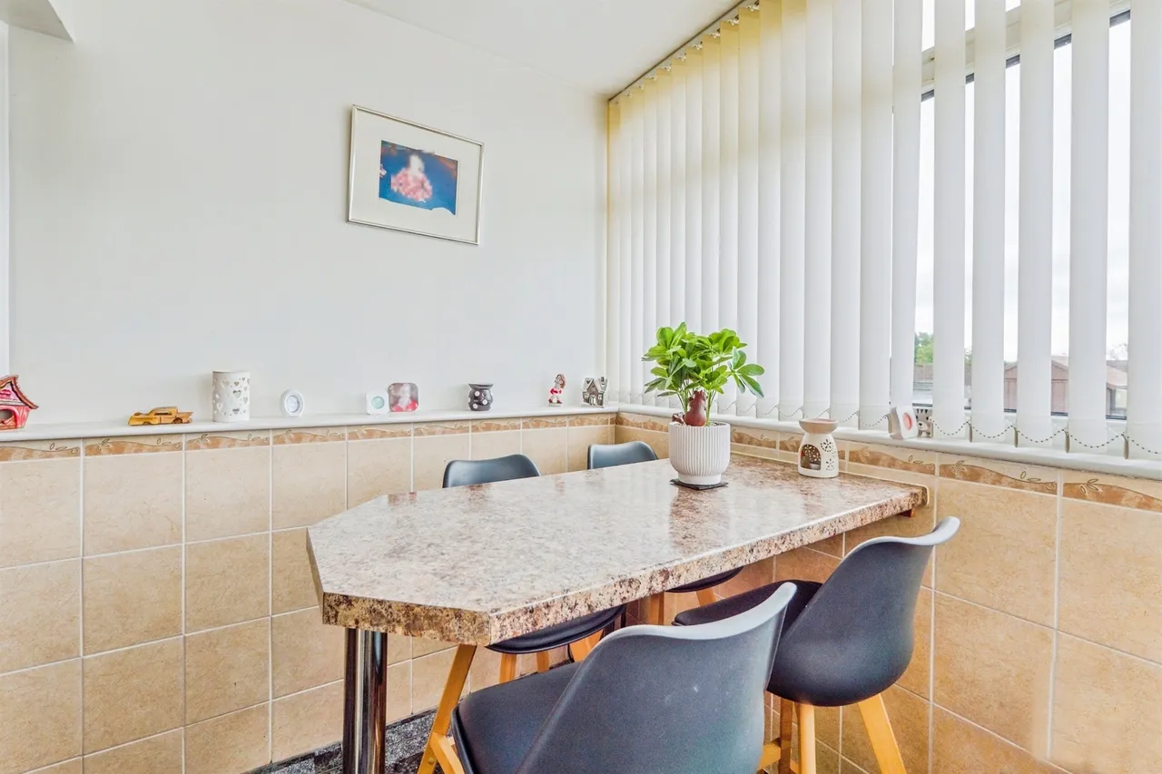 Hill Rise, Llanedeyrn, CF23, photo 7