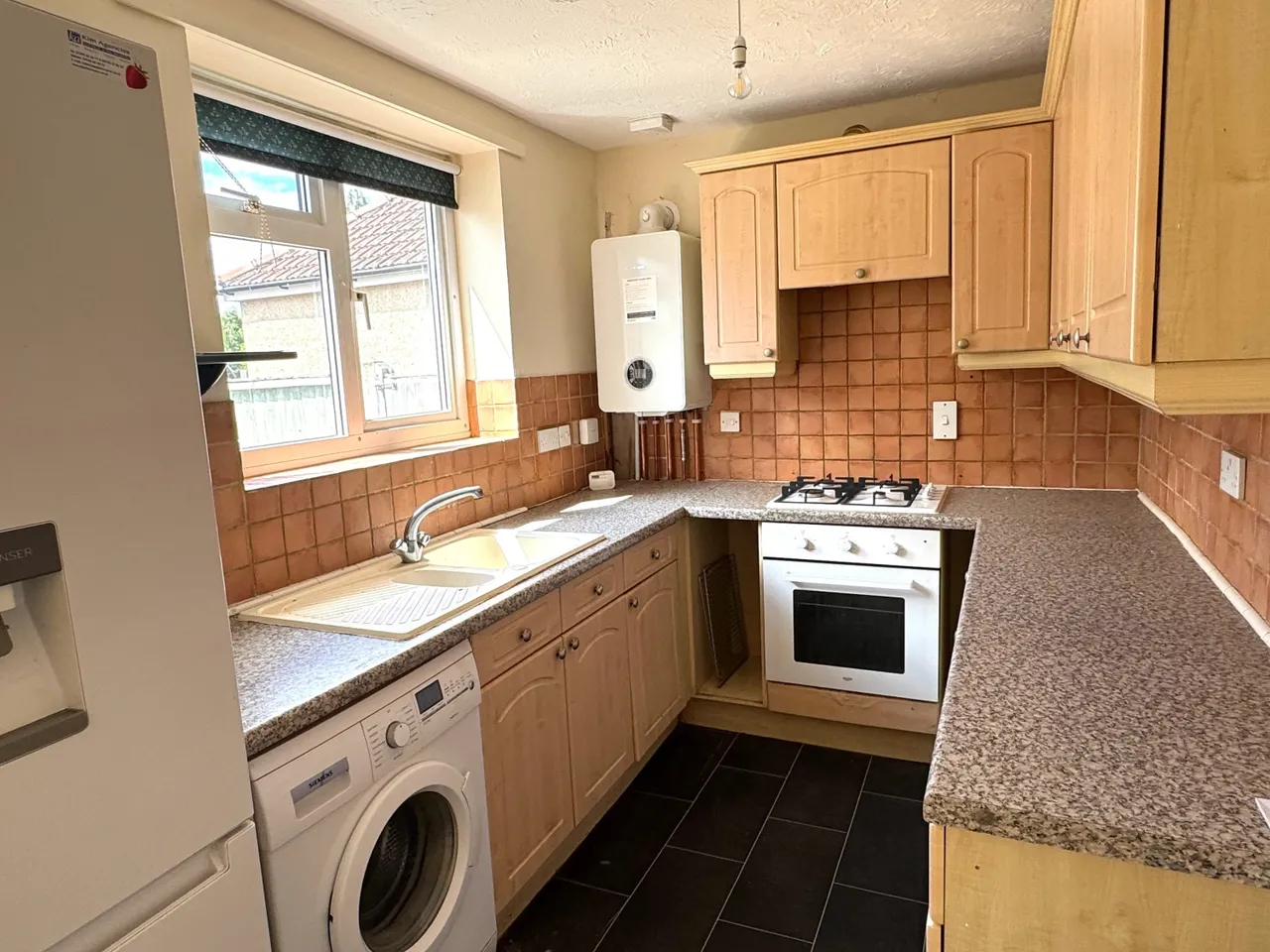 Chattern Road, Surrey Ashford, TW15, photo 3
