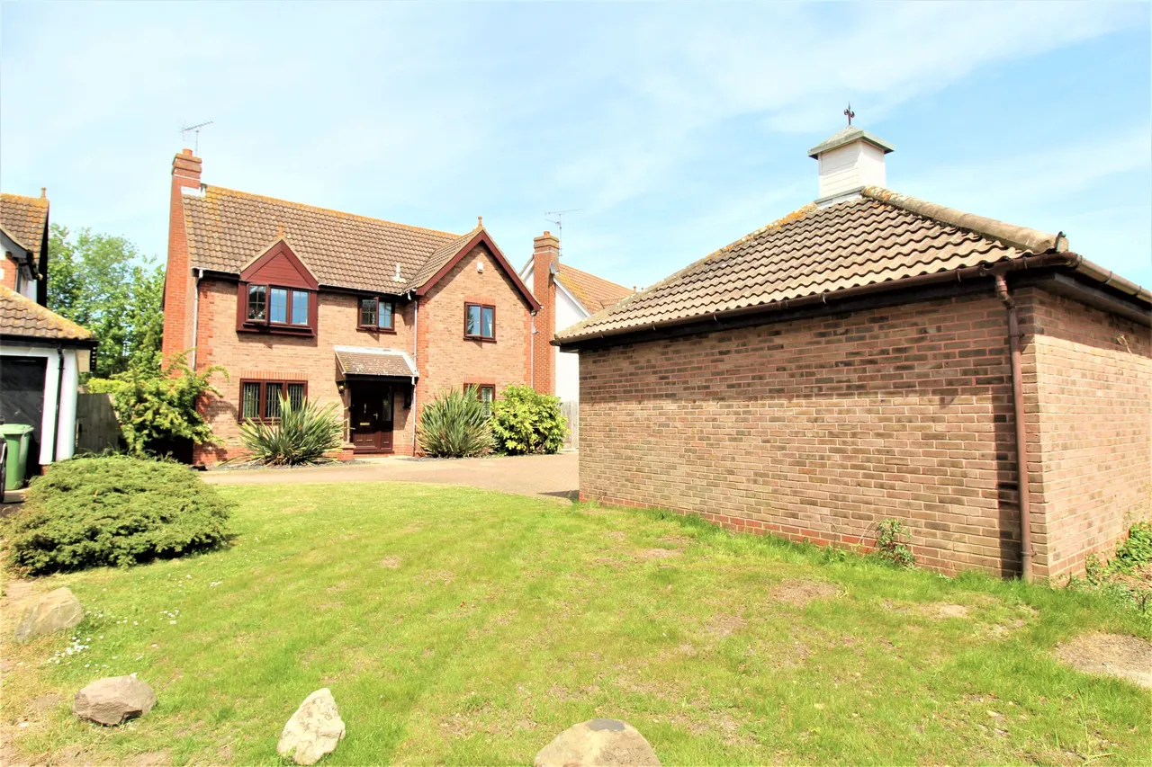 Bromley, Grays, Essex, RM17 6LE, photo 2