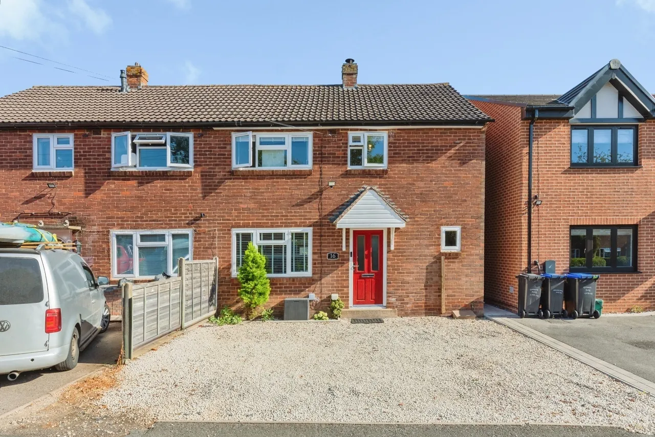 3 bed house for sale, Grange Road, Bearley, CV37