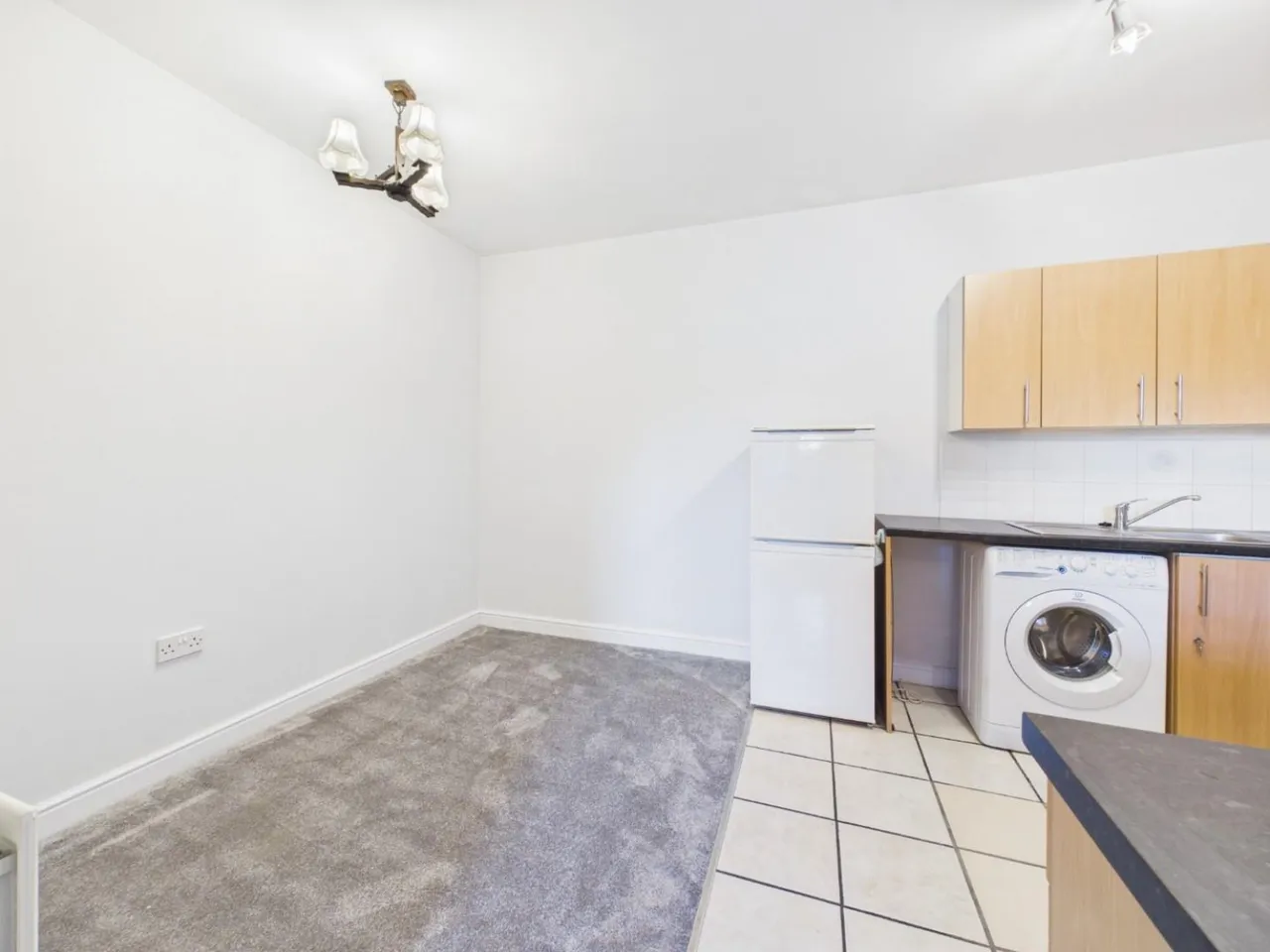 Ireland Street, Bingley, BD16, photo 3