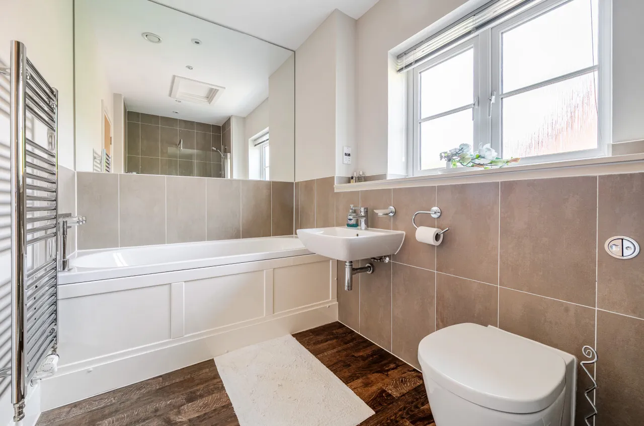 Romans Close, Guildford, GU1, photo 26