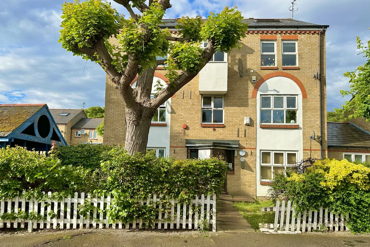 1 bed flat for sale, Milton Close, London, SE1