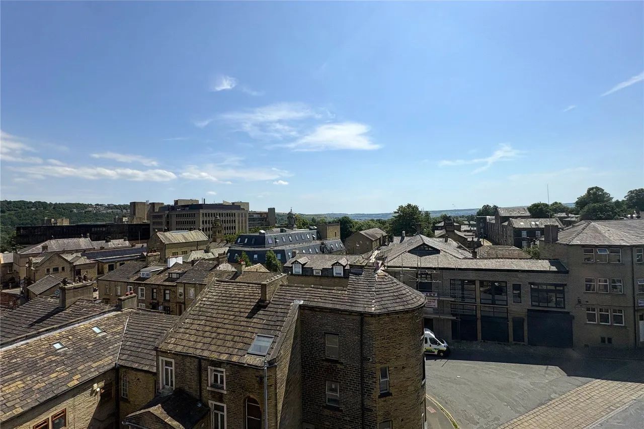 King Cross Street, Halifax, HX1, photo 2