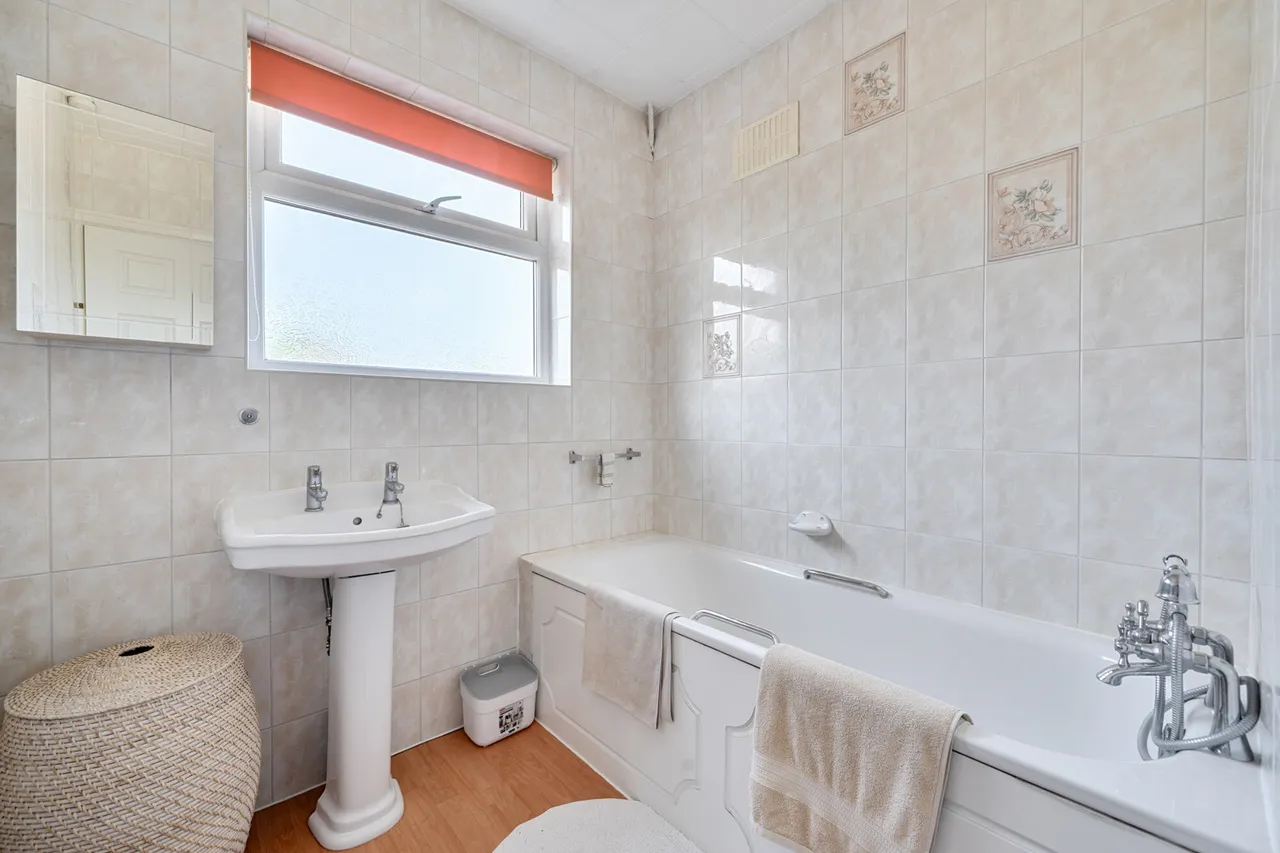 The Drive, Harrow, HA2, photo 9