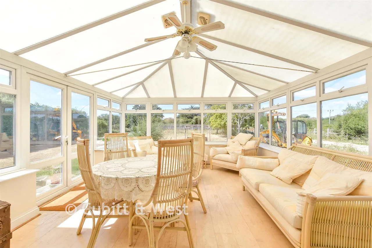 Havant Road, Hayling Island, PO11, photo 9