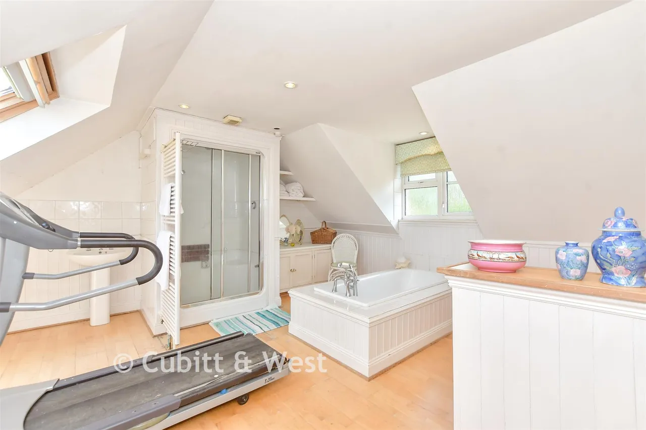 Havant Road, Hayling Island, PO11, photo 20