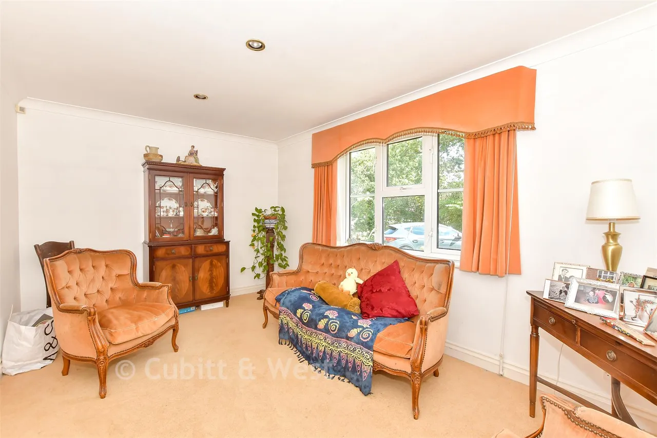 Havant Road, Hayling Island, PO11, photo 8