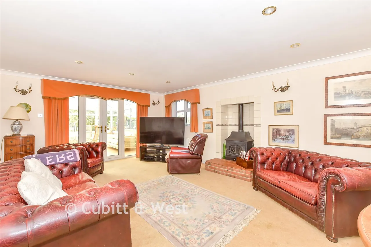 Havant Road, Hayling Island, PO11, photo 7