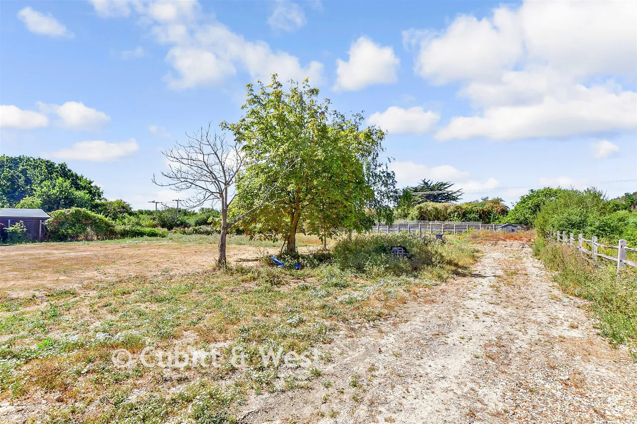 Havant Road, Hayling Island, PO11, photo 17