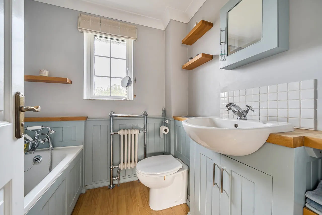 Chestnut Close, Storrington, RH20, photo 23