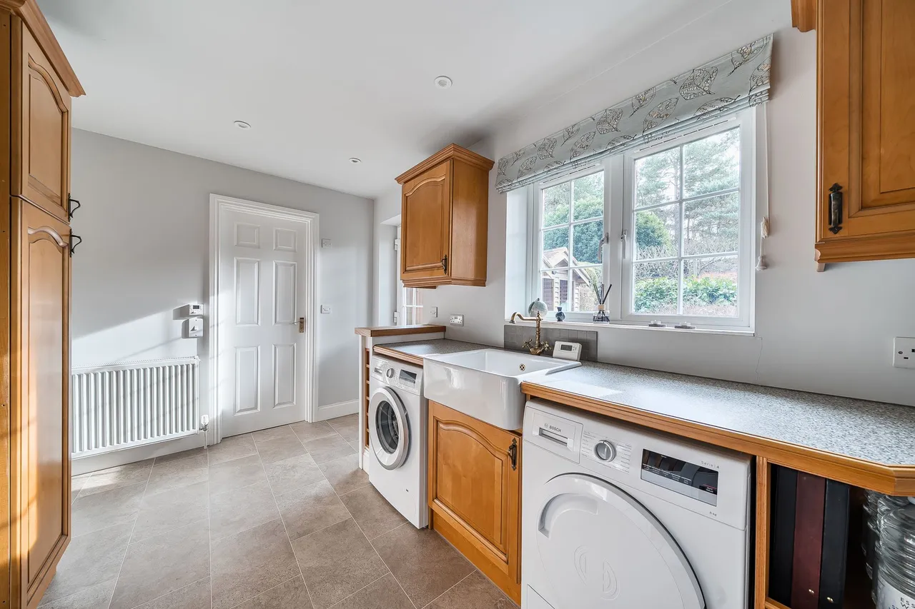 Chestnut Close, Storrington, RH20, photo 15