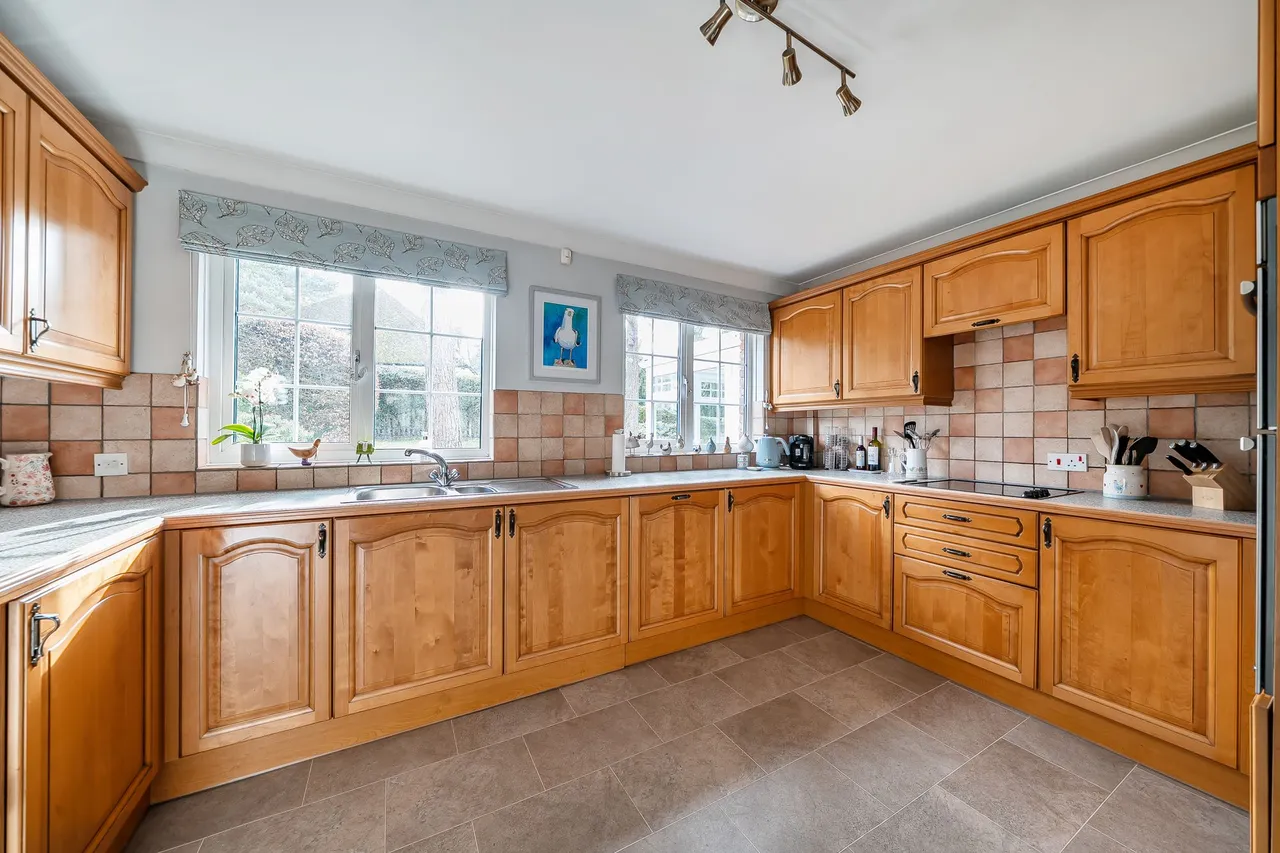 Chestnut Close, Storrington, RH20, photo 10
