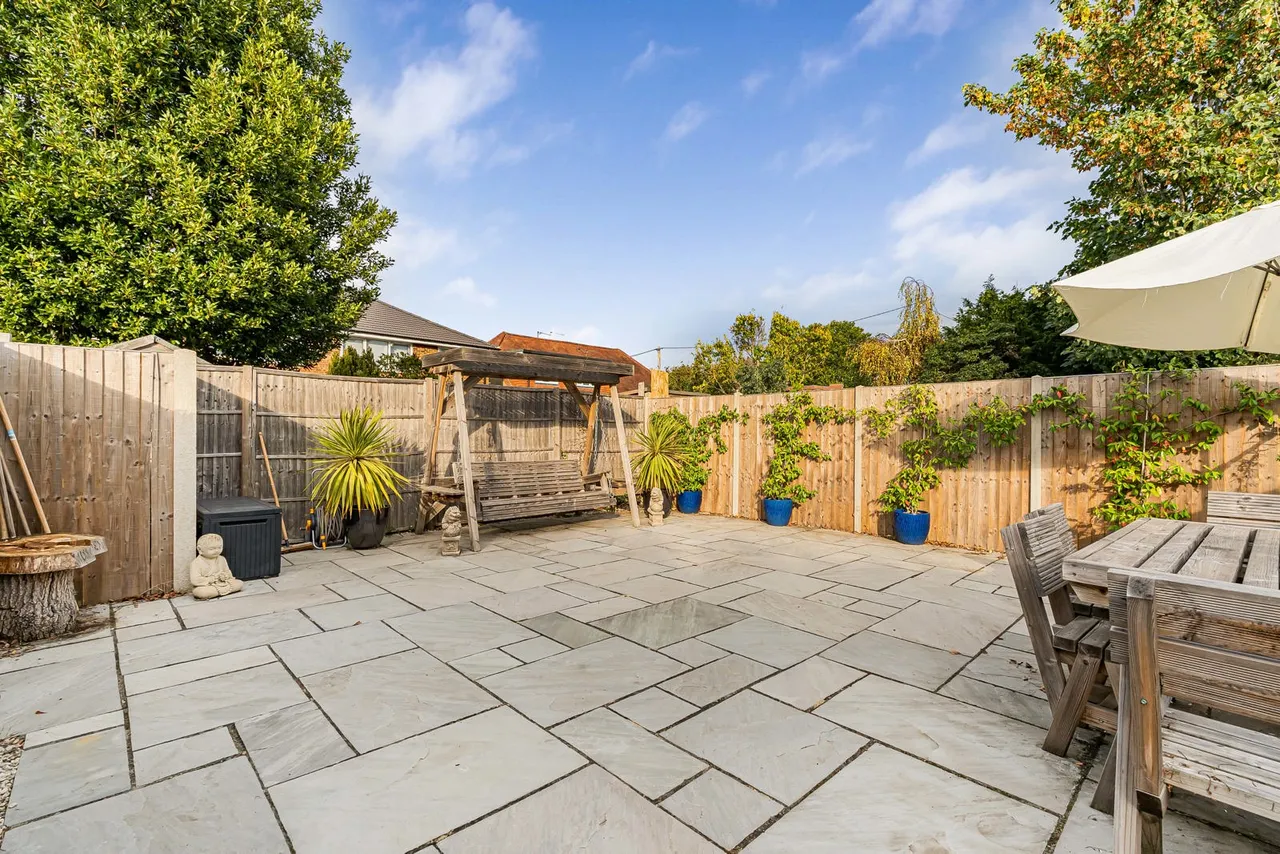 Ashgrove Road, Ashford, TW15, photo 15