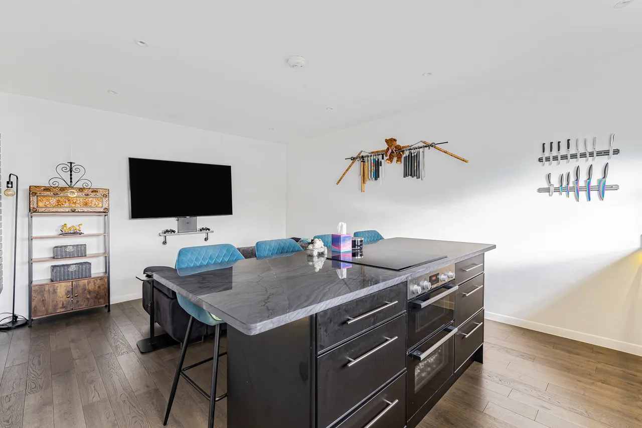 Ashgrove Road, Ashford, TW15, photo 10