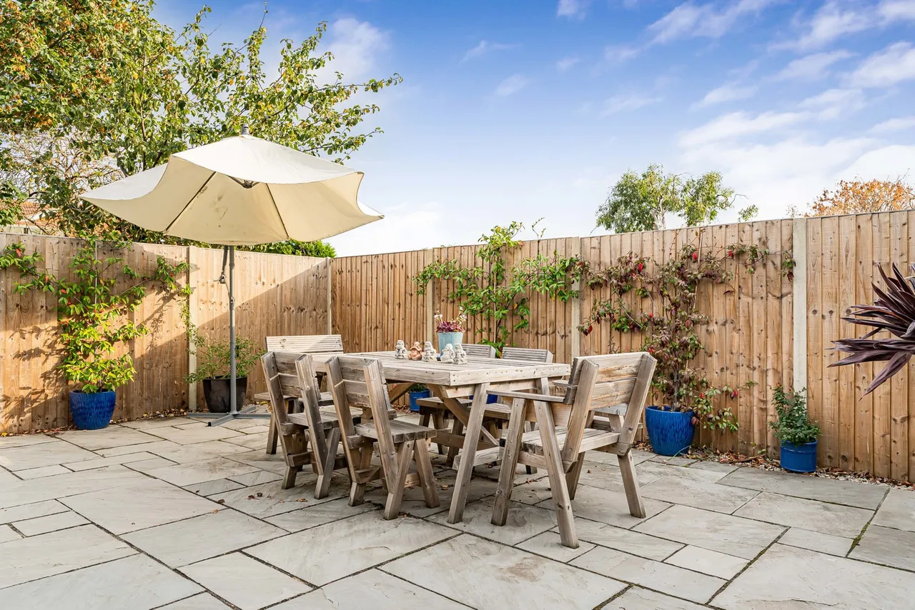Ashgrove Road, Ashford, TW15, photo 9