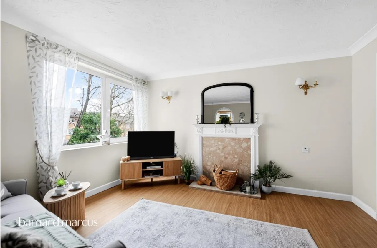 Linkfield Lane, Redhill, RH1, photo 11