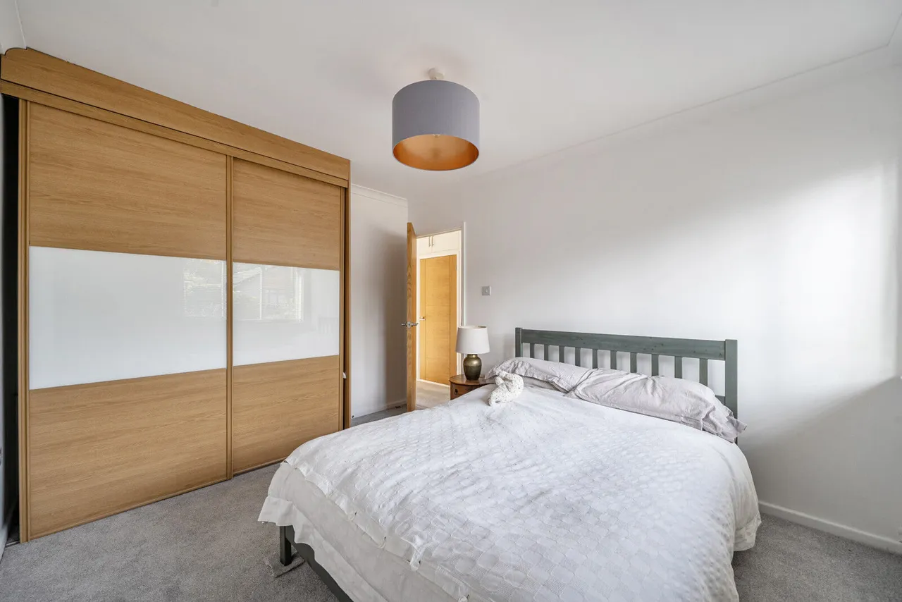 Nicholas Road, Henley-on-Thames, RG9, photo 23