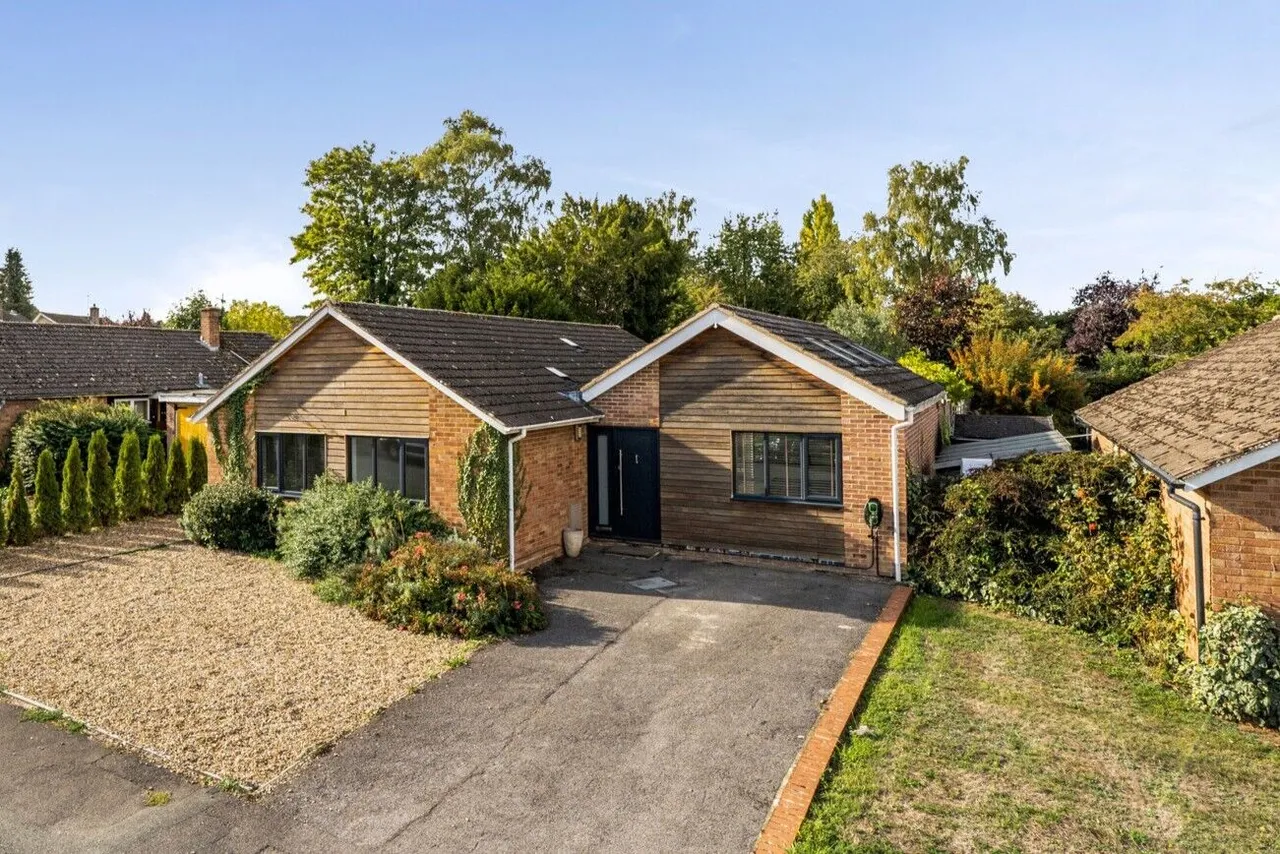 4 bed house for sale, Nicholas Road, Henley-on-Thames, RG9
