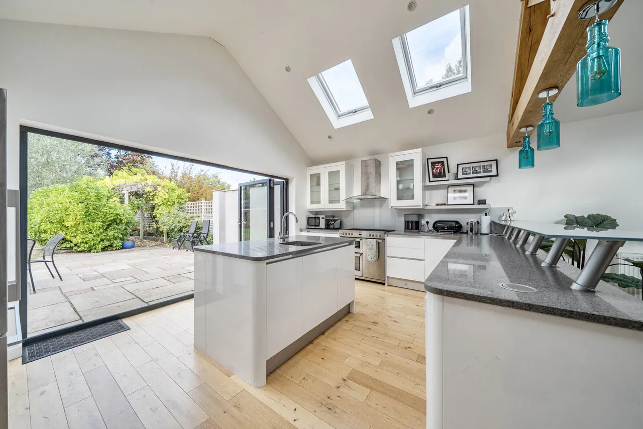 Nicholas Road, Henley-on-Thames, RG9, photo 5