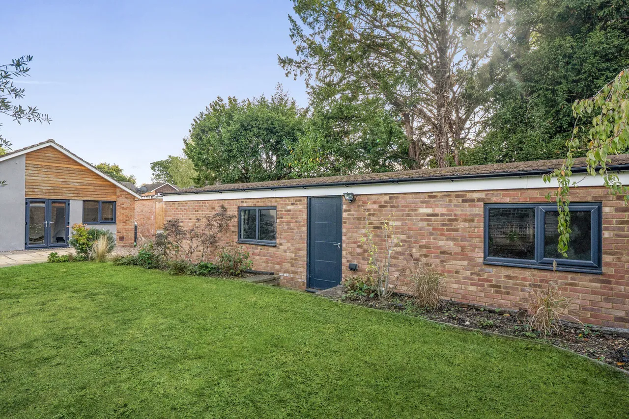 Nicholas Road, Henley-on-Thames, RG9, photo 25