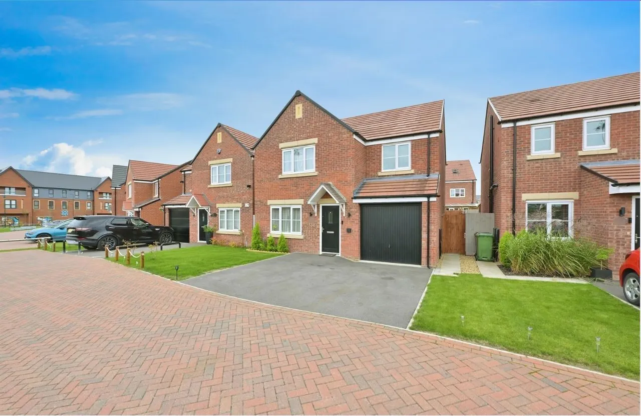 4 bed house for sale, Wilton Avenue, Peterborough, PE7