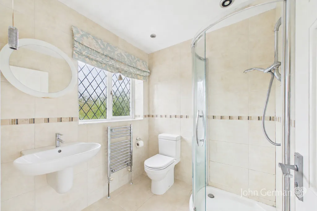 Blore Close, Ashbourne, photo 11