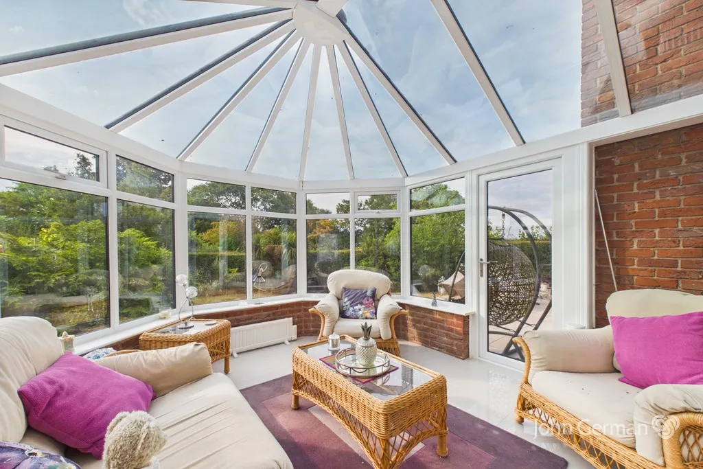 Blore Close, Ashbourne, photo 7