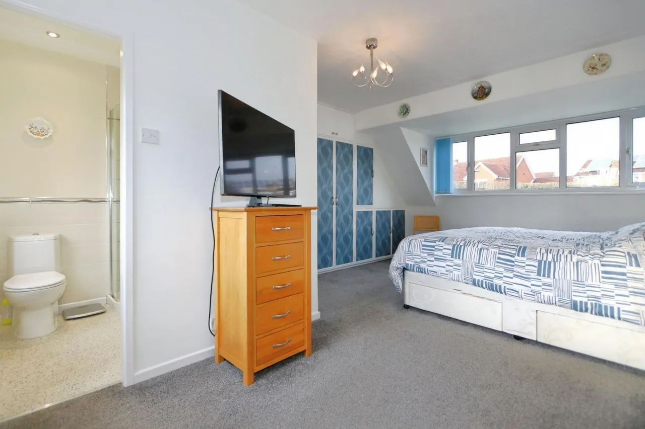 Heather Lane, Packington, LE65, photo 13